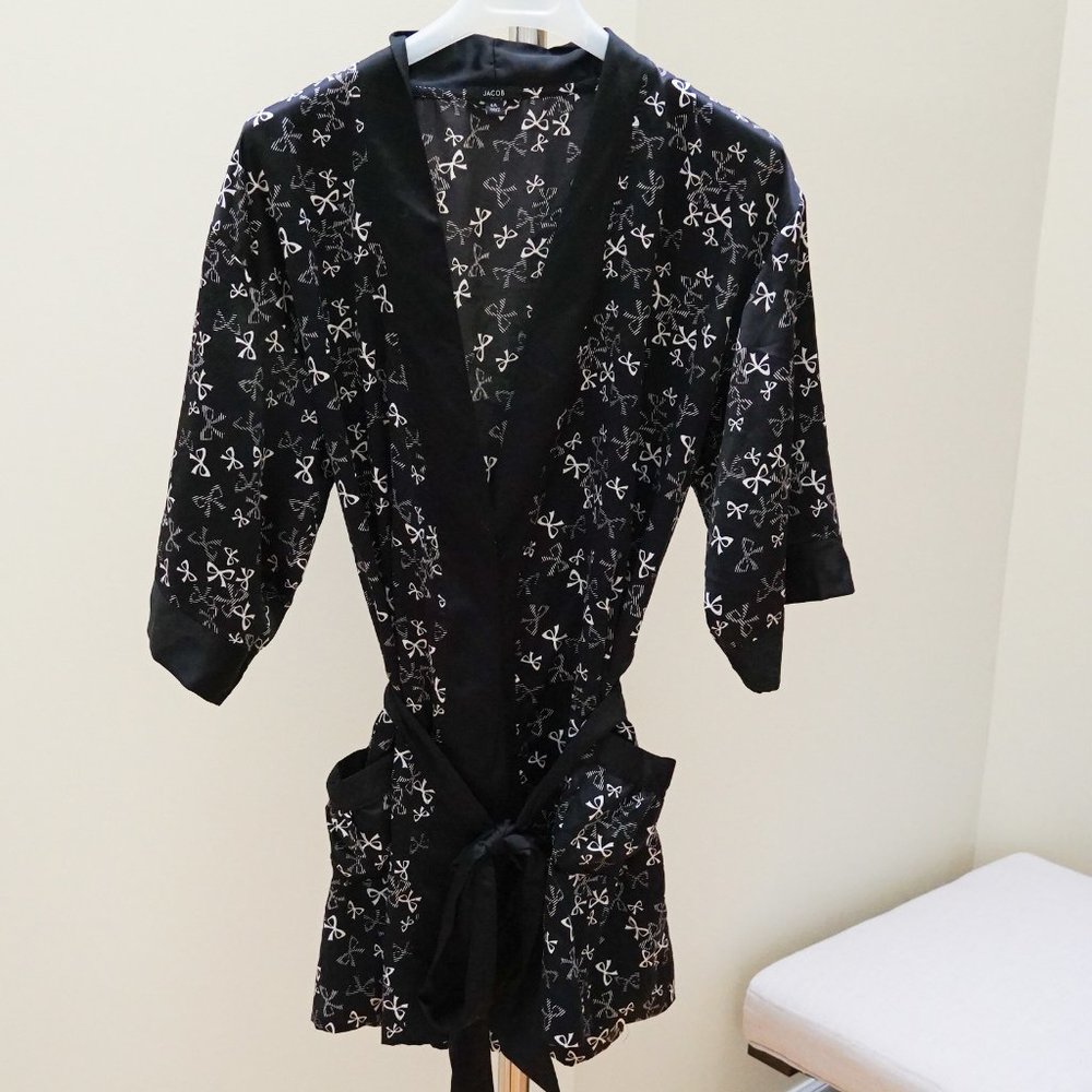 Satin Jacob Robe and Shorts Set - Picture 3 of 5